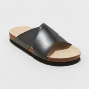 BRAND NEW!!Women's Elyssa Crossband Footbed Sandal